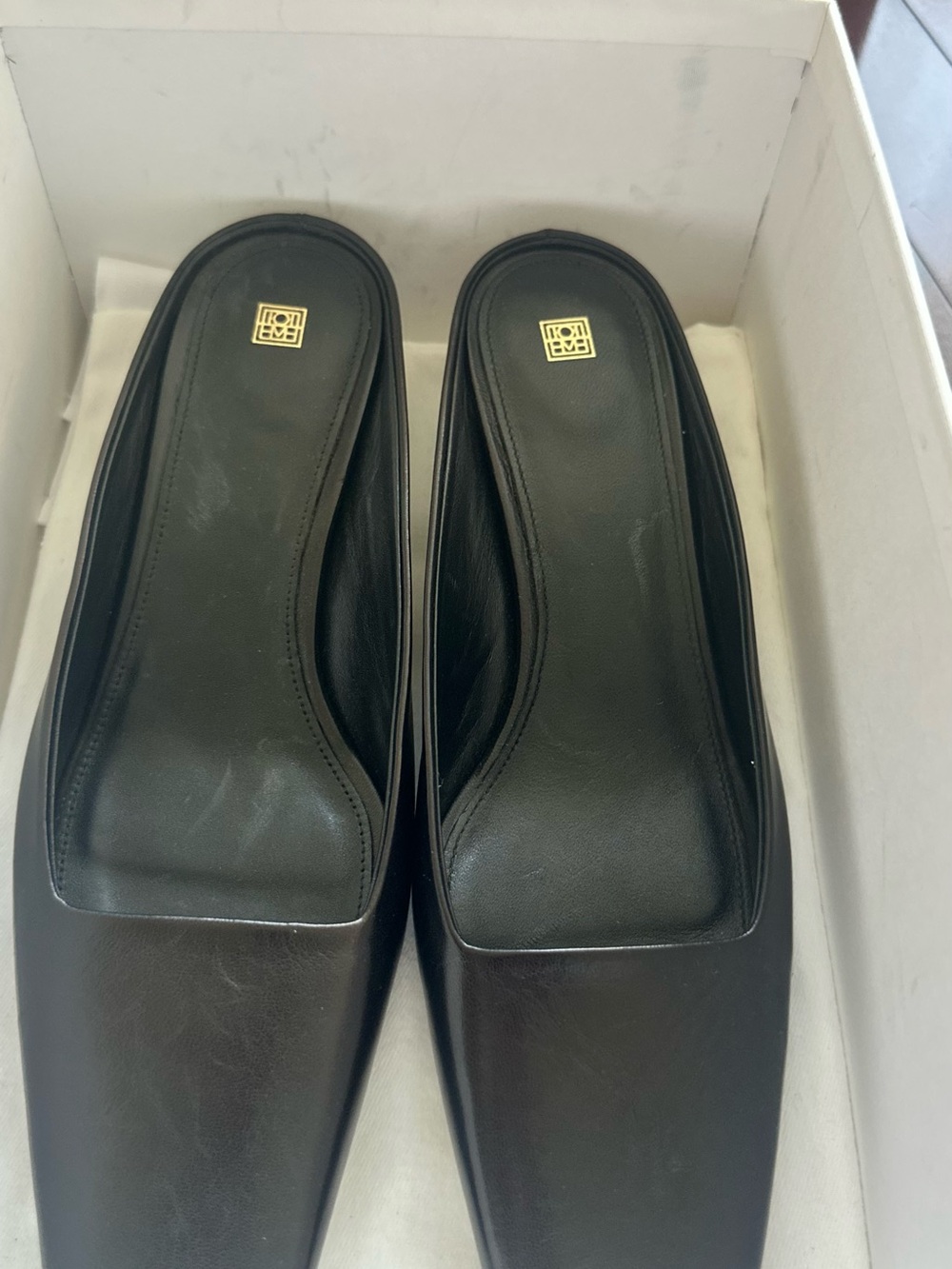 Toteme Black Leather Square-Toe Slip-On Mule TOTEME Leather Mules - Picture 11 of 16
